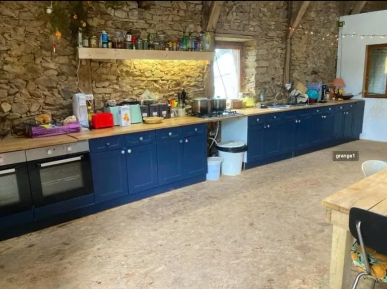 Grande cuisine commune grange lot